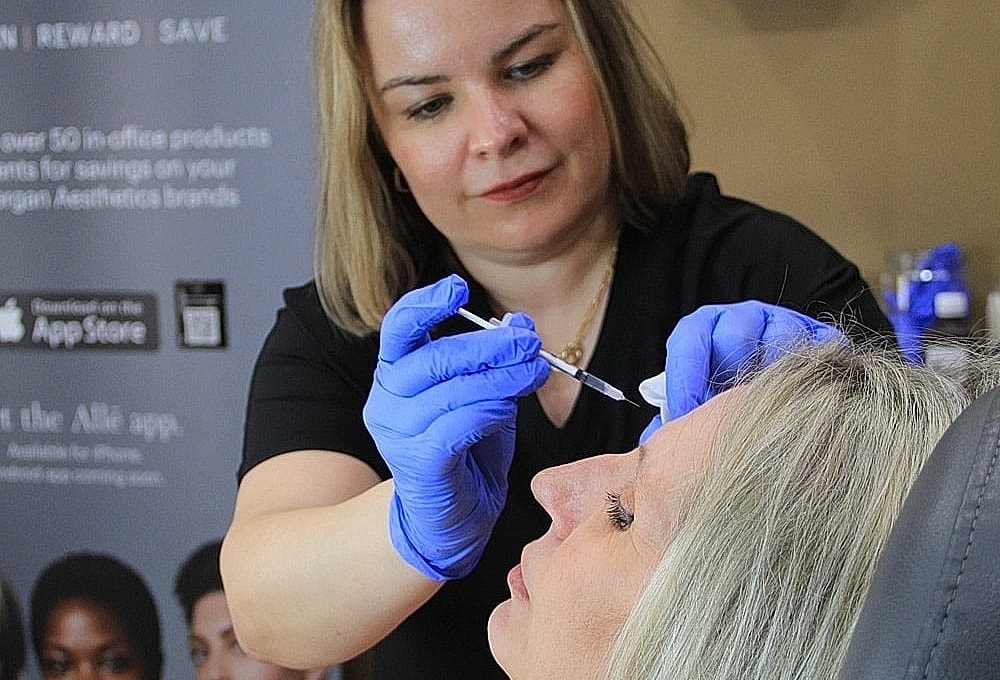 Botox treatment in aesthetic clinic setting.